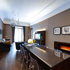  Apartment The Babuino - Luxury Serviced Apartment Italy